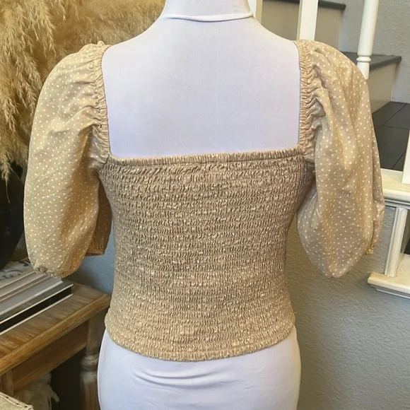 Abercrombie & Fitch Beige Puff Sleeve Crop Top - Picture 5 of 7